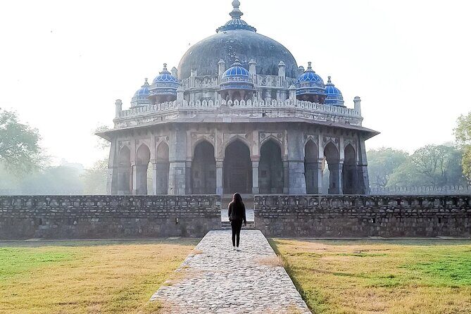 Private Full Day Old and New Delhi City Tour by Car - The Itinerary in Detail: What to Expect from This Full-Day Tour
