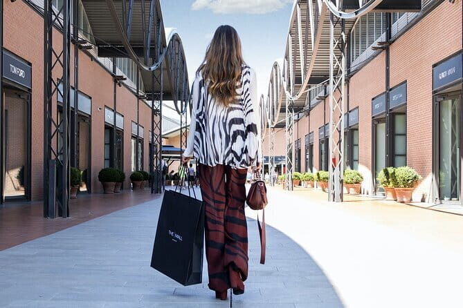 PRIVATE Full-Day Shopping Tour: The Mall GUCCI and Spaces PRADA outlet - Key Points