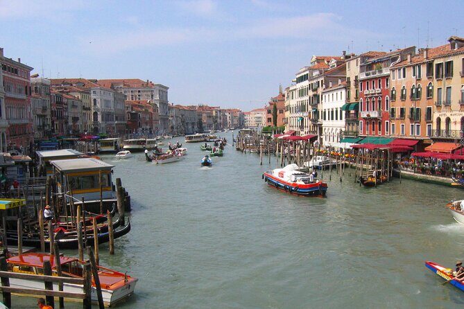 Private Full Day Tour from Milan to Venice with local tour guide and fast train - FAQ
