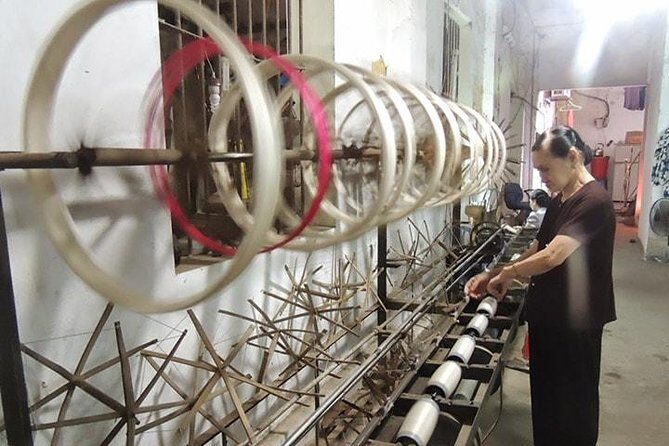 Private full-day tour: Hanoi-Thay pagoda-Tay Phuong pagoda-Van Phuc silk village - An In-Depth Look at the Tour Itinerary