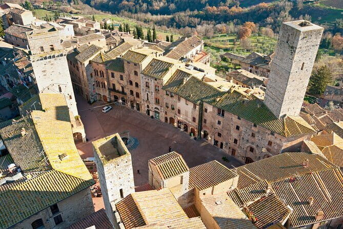 PRIVATE Full-Day Tour of San Gimignano and Volterra - An In-Depth Look at the Itinerary