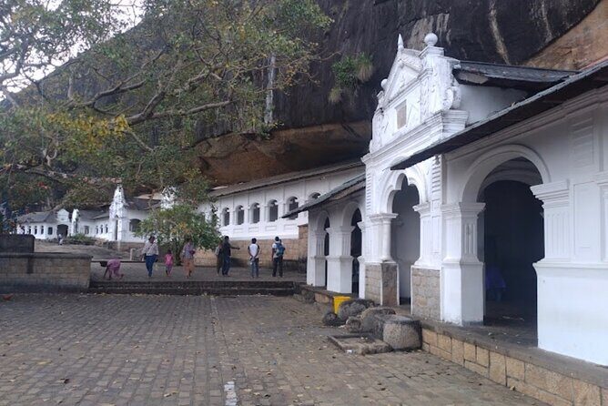 Private Full Day Tour Sigiriya and Dambulla From Kandy - The Experience: A Deep Dive into the Day