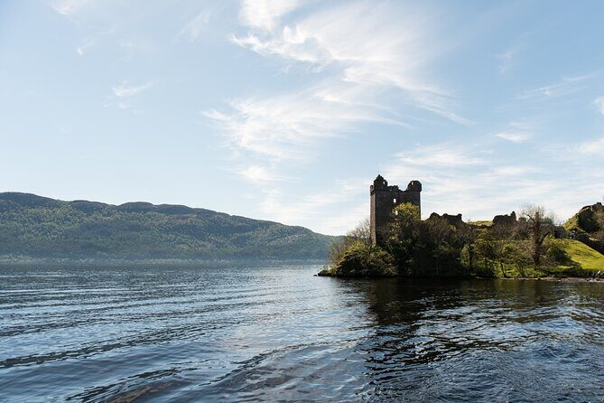 Private Full-Day Tour to the Scottish Highlands and Loch Ness - An In-Depth Look at the Scottish Highlands and Loch Ness Tour
