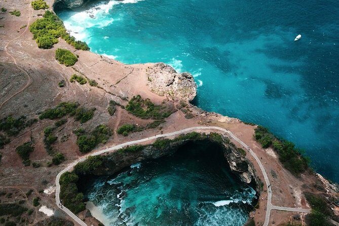 Private Full Day Tour to Visit the Best Places in West Nusa Penida Island - The Experience: Real Traveler Insights