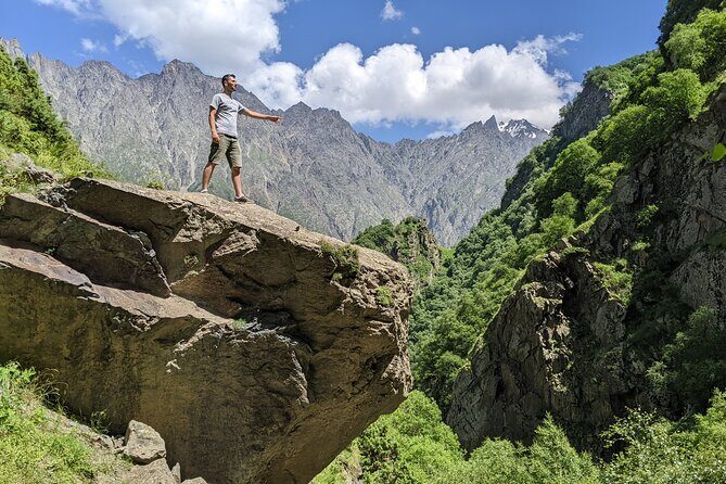 Private Full Day Trip to Kazbegi Mountains - Key Points