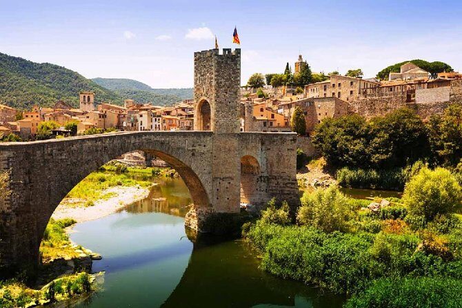 Private Full Day Trip to Medieval Villages of Catalonia + Lunch front of a Lake - An In-Depth Look at the Itinerary