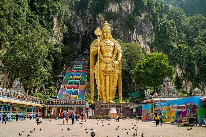 Private Full-Day Tour includes Petronas Twin Towers & Batu Caves - A Detailed Look at the Experience