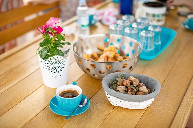 Private Gastro gourmet tour by Dot@ boat - A Closer Look at the Private Gastro Gourmet Tour by Dot@ Boat