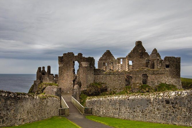 Private Giants Causeway and Antrim Coast Tour - FAQs