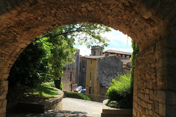 Private: Girona and Besalu Jewish History Tour from Girona - The Charm of Besalú