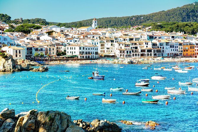 Private Girona Tour, Costa Brava Beach & Seaside Lunch Experience - The Itinerary: A Deep Dive into Your Day