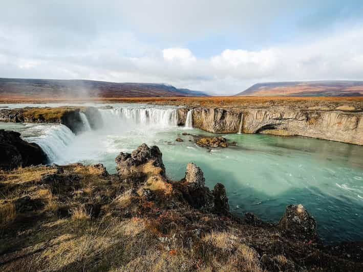 PRIVATE Godafoss Waterfall, Myvatn and Baths - Who Will Love This Tour?