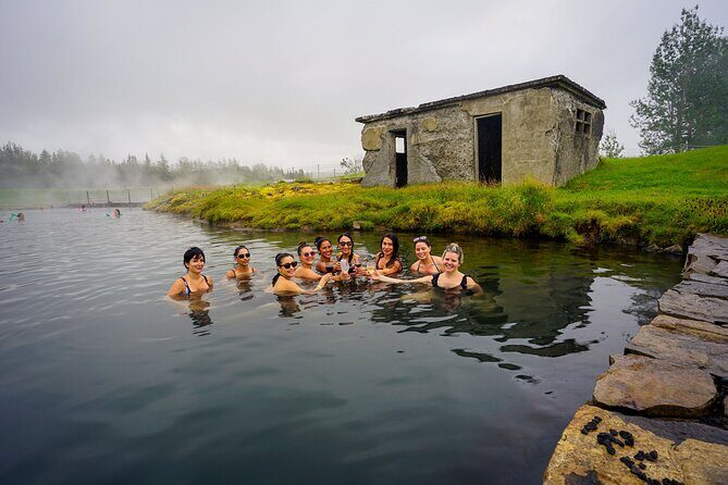Private Golden Circle with Photographer, Lunch & Secret Lagoon - Who Will Love This Tour?