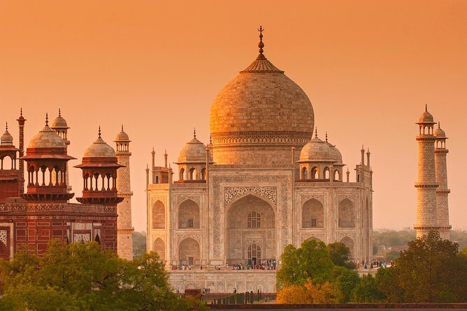 Private Golden Triangle Tour of India - Day 2: The Taj Mahal’s Sunrise and Mughal Forts