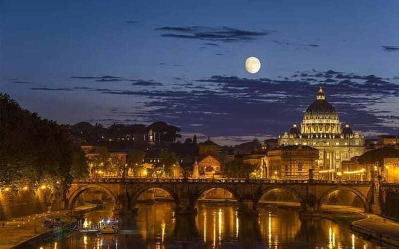 Private Golf Cart Tour: Discover the Magic of Rome by Night - Key Points