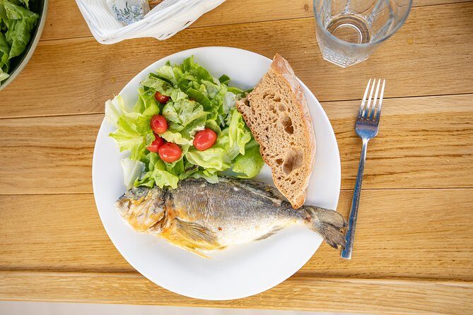 Private Gourmet Boat tour to island of Love - FAQs