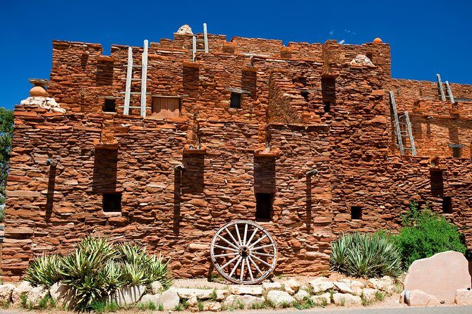 Private Grand Canyon Tour with Ancient Ruins and Lava Field from Flagstaff - The Sum Up