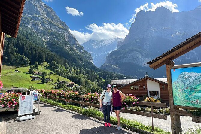 Private Grindelwald First and Alpine Villages Tour from Lucerne - Lake Lungern: A Picture-Perfect Moment