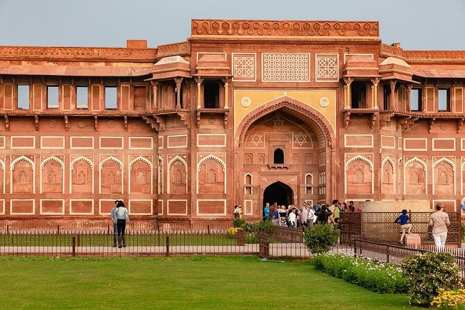 Private Group Tour to Agra from Delhi - Exploring Agra Fort: Mughal Imperial Headquarters