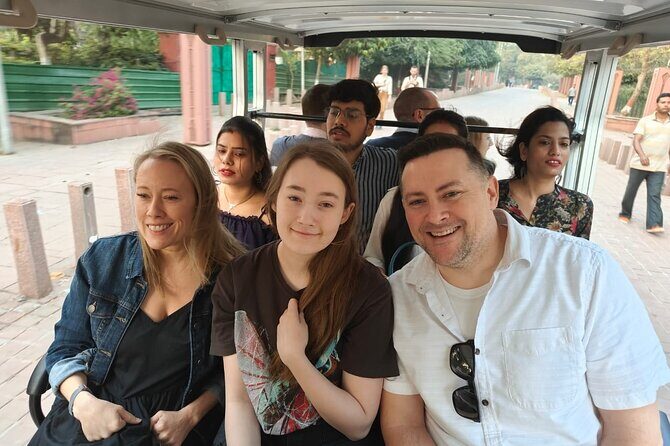Private Guided Agra City Tour by Metro Train - FAQ
