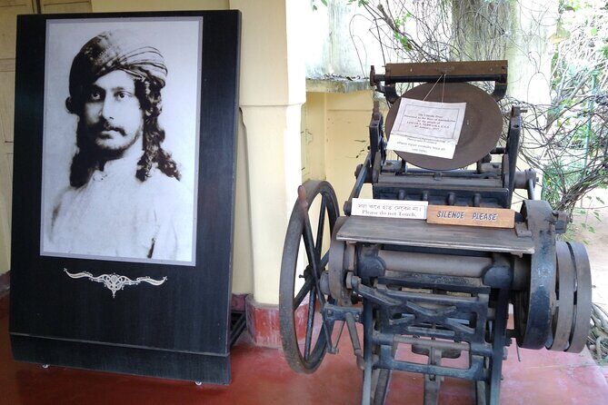 Private Guided Day Trip to Santiniketan from Kolkata (Calcutta) - Visiting Visva-Bharati University