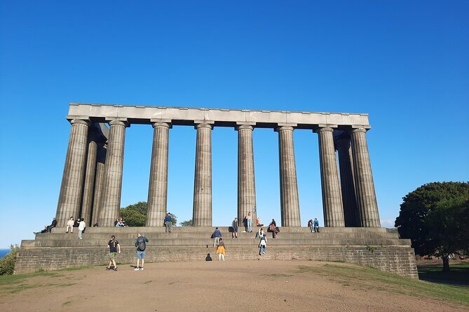 Private Guided Edinburgh Tour in a Premier Classic LEVC TXE - The Sum Up