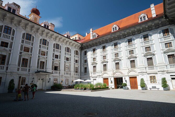 Private Guided Full Day Tour to charming Burgenland region with Wine tasting - FAQ