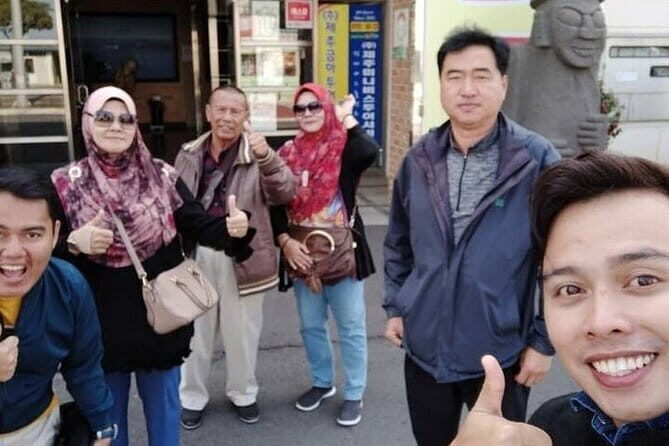 Private Guided Jeju Tour with Taxi and Van - FAQs