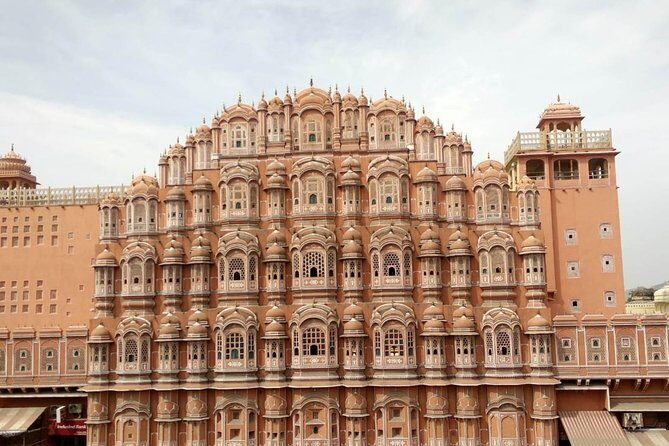 Private Guided Sightseeing Tour of Jaipur Highlights - Exploring Jaipur: What This Tour Offers