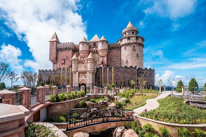 Private guided Sunworld Ba Na Hills & Golden Hands Bridge - Value and Who Should Book This Tour?