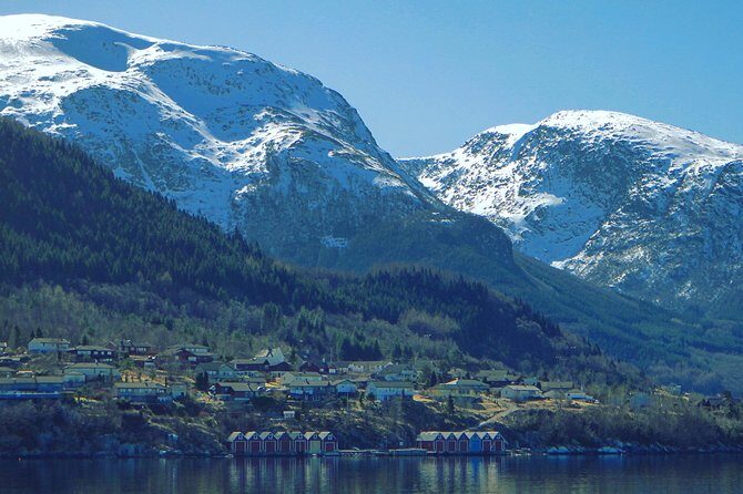 PRIVATE GUIDED TOUR: Folgefonna Glacier roundtrip from Bergen, 8 hours - Approaching Folgefonna National Park