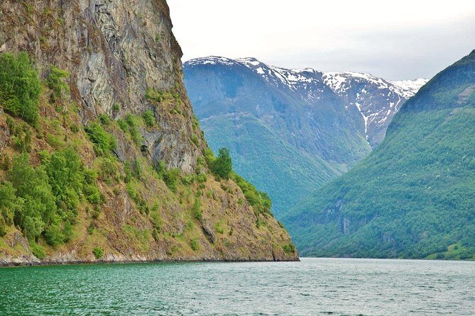 PRIVATE GUIDED TOUR: Highlights of Norway  Trip to the Sognefjord  WINTER - Gudvangen and Viking Culture