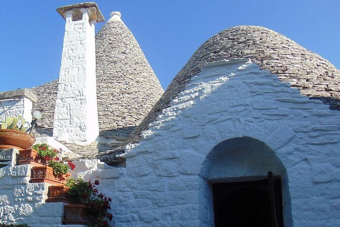 Private guided tour in Alberobello with free tasting: discovering the trulli - The Sum Up