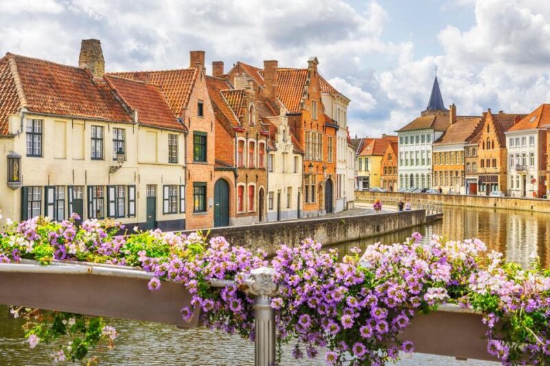 Private Guided Tour of Bruges Iconic Sites & Chocolate - Key Points