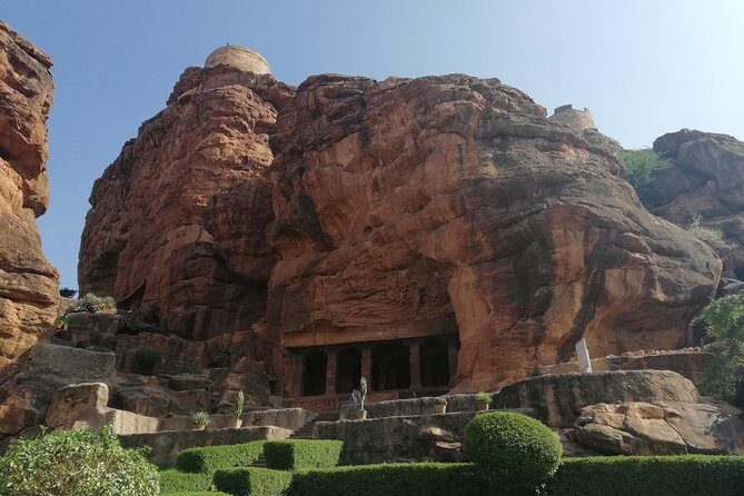 Private guided tour of must visit places in Karnataka in a week - An In-Depth Look at the Karnataka Week-Long Tour