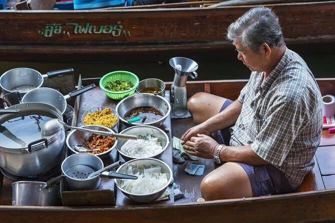 Private Guided Tour to Train Market and Damnoensaduak Floating Market - The Sum Up