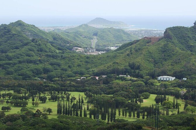 Private Haleiwa and Grand Circle Island Day Trip in Oahu - FAQ