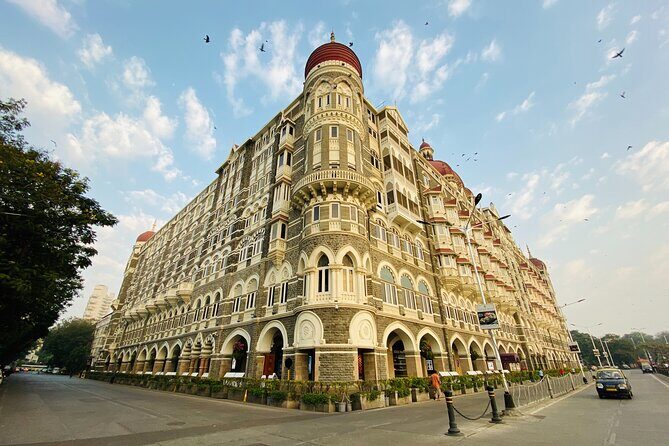 Private Half-Day Bombay Sightseeing Tour with Guide and Transportation - What You Get with This Tour