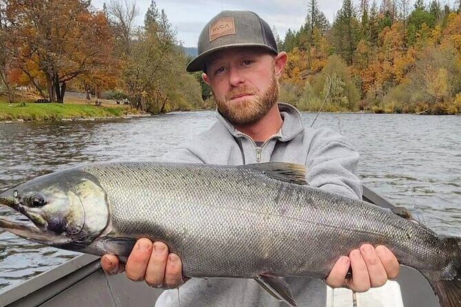 Private Half-Day Oregon Salmon, Steelhead, and Trout Fishing Trip - An In-Depth Look at the Oregon Fishing Experience