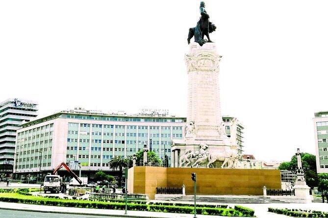 Private half-day tour of typical Lisbon neighborhoods - FAQ