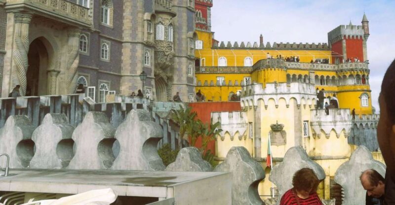 Private Half Day tour Sintra Pena Palace & Initiantion Well - Key Points