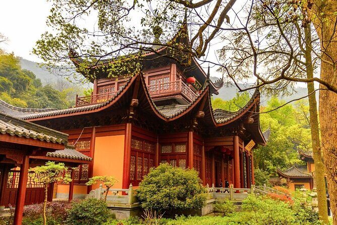 Private Hangzhou Day Tour to West Lake, Lingyin Temple, Tea Village, Old Pagoda - Key Points