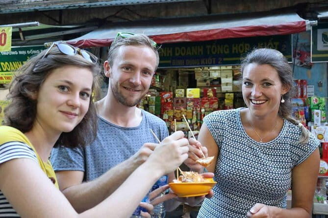 Private Hanoi Street Food Walking Tour With Real Foodie - Key Points