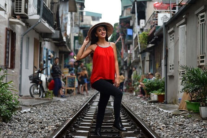 Private Hanoi Walking Tour with Visit Train Street - Who Should Consider This Tour?