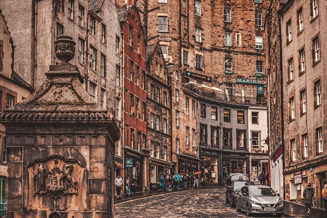 Private Harry Potter Tour - Discover JK Rowling's Edinburgh - Victoria Street: The Inspiration for Diagon Alley