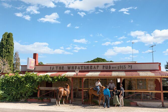 Private Helicopter Outback Pub Tour with Lunch - Key Points