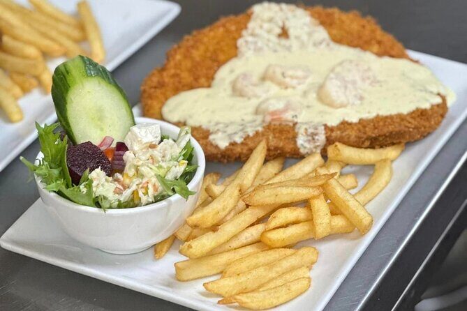 Private Helicopter Outback Pub Tour with Lunch - An Honest Look at the Tour Experience