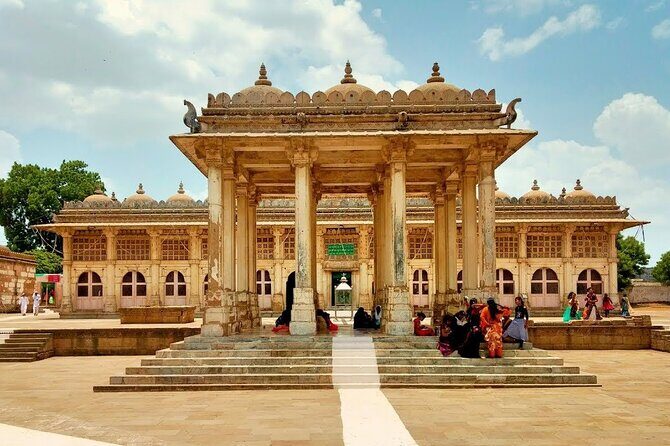 Private Heritage Tour Beyond the Walled City in Ahmedabad - FAQs