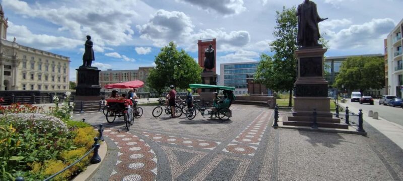 Private Highlights 1 Rickshaw +(E) bikes, E-rollers up to 6 - FAQ