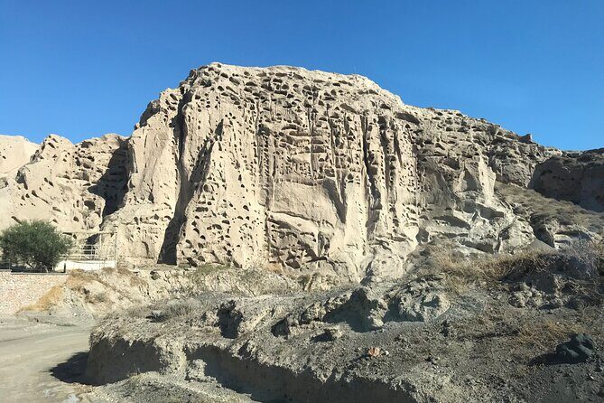 Private Highlights tour: Discover Santorini stress free - The Sum Up